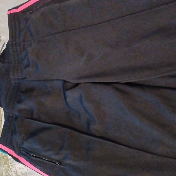 Adidas set - Picture 2 of 4